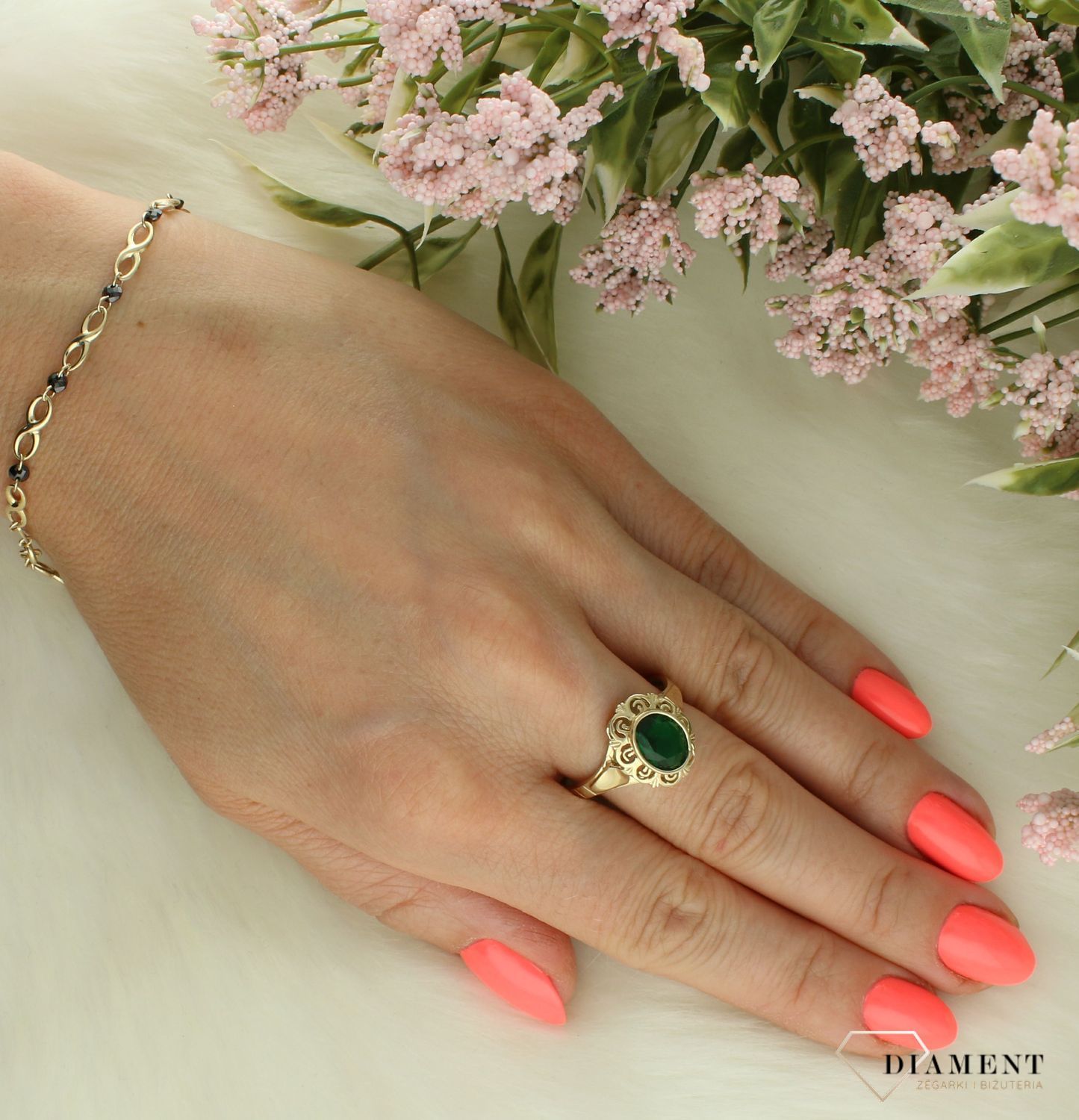 Złoty pierścionek damski 585 z zielonym szmaragdem syntetycznym rozmiar 24 PI 6541C 585. Złoty pierścionek damski. Złoty pierścionek ze szmaragdem. Pierścionek złoty zaręczynowy. Pierścionek złoty próby 585. Złoty pierścionek na prezen (1).jpg